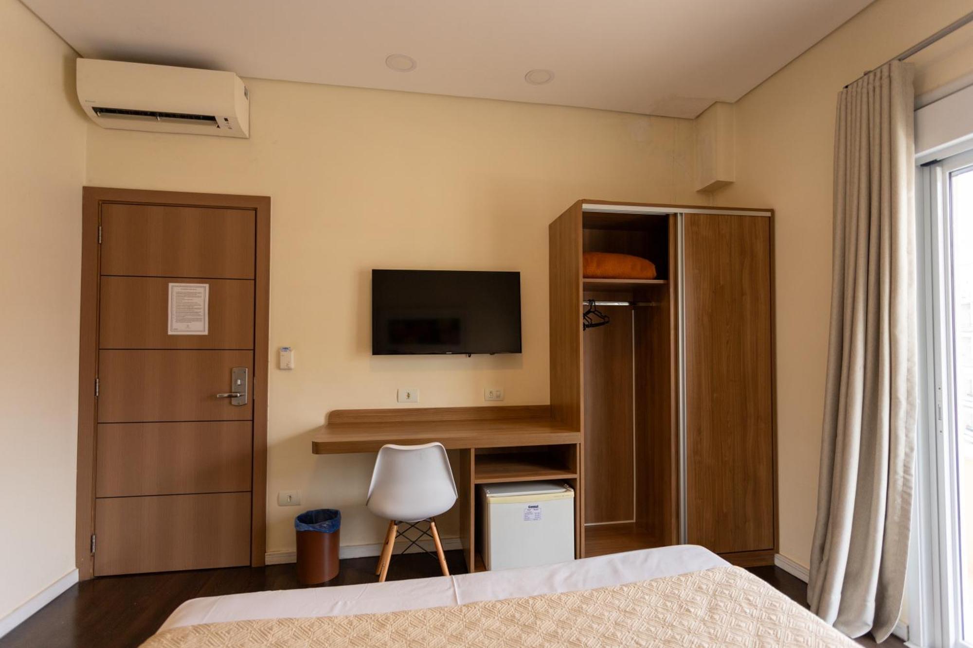 Hotel Amalia São Paulo Luaran gambar